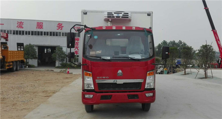 重汽豪沃 4.2米冷藏车