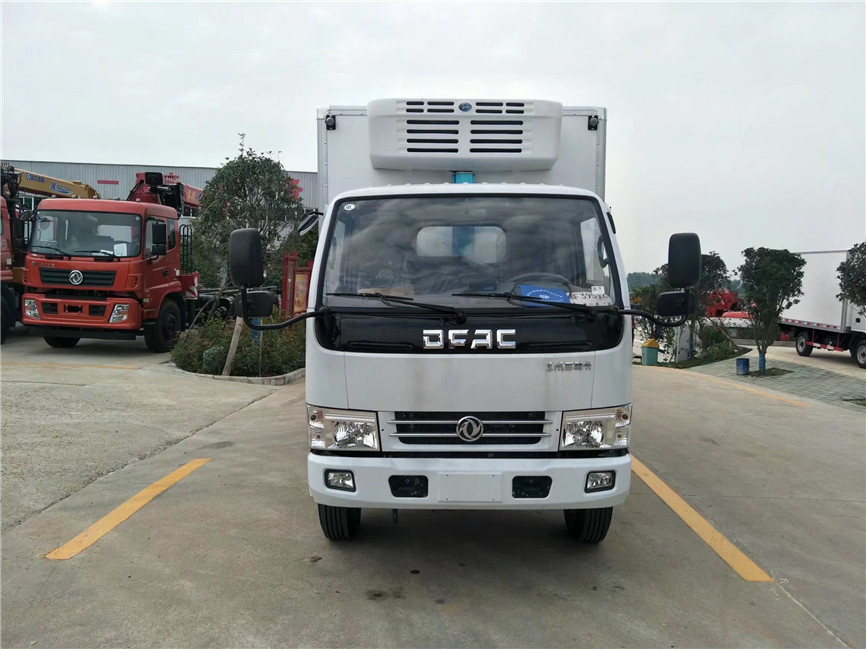 东风大多利卡5.2米冷藏车 东风大多利卡5.2米冷藏车